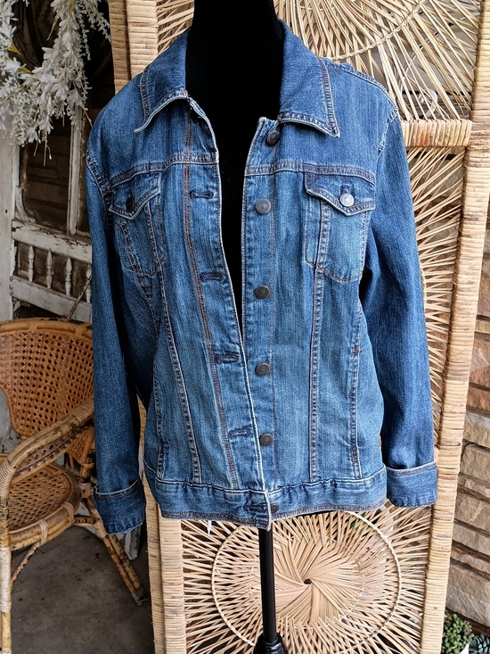Eddie Bauer Jackets & Blazers - Eddie Bauer Classic Blue Denim Jacket